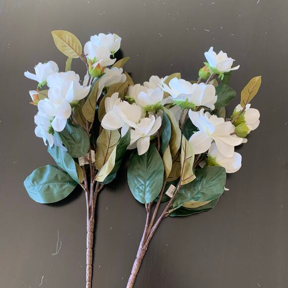 Gardenia Silk Flower Bush Set of 2 w 5 Stems each - Picture 1 of 5